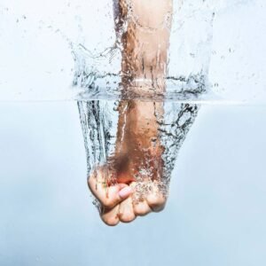 Glas met zacht water, symbool voor de kracht van een waterontharder